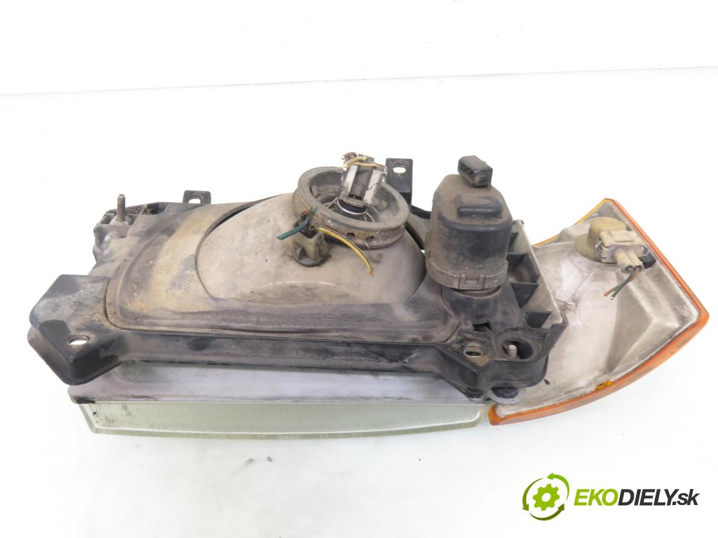 VW TRANSPORTER IV Skrzynia (70XA) FURGON 1996 50,00 1.9 TD - ABL 1896,00 Svetlo PP