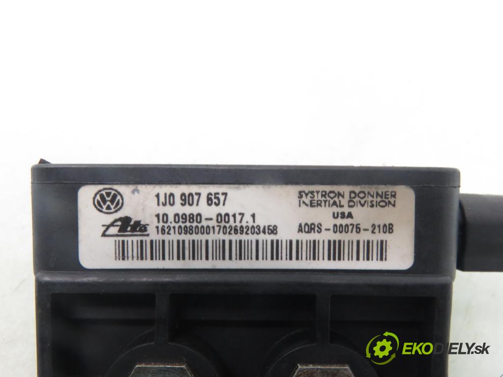 VW NEW BEETLE (9C1, 1C1) HB 1999 85,00 2 - AZG 1984,00 snímač ESP 1J1907637 ; 1J1907657 ; 10098000171
