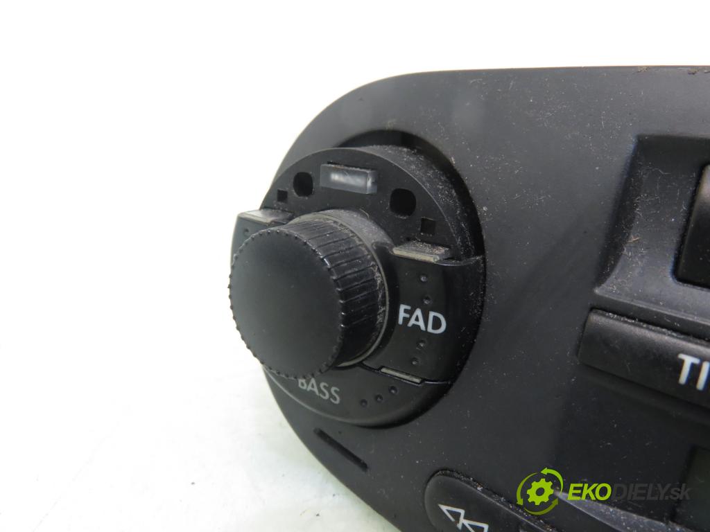 VW NEW BEETLE (9C1, 1C1) HB 1999 85,00 2 - AZG 1984,00 RADIO modul 1C0035186