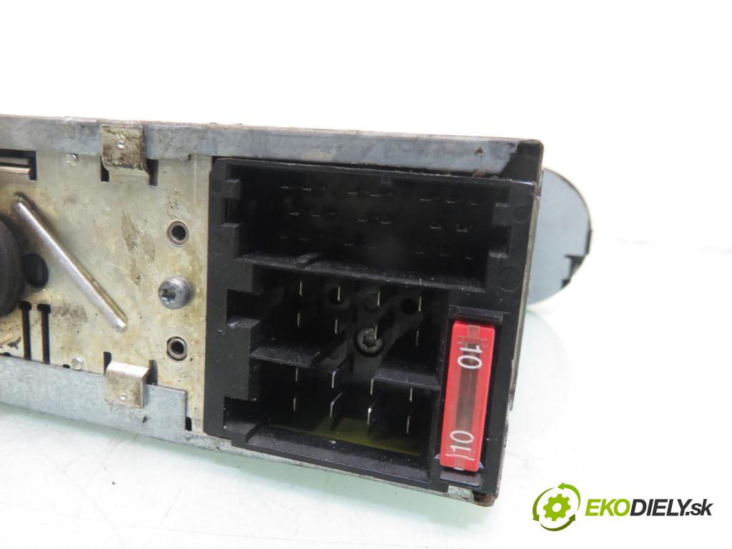 VW NEW BEETLE (9C1, 1C1) HB 1999 85,00 2 - AZG 1984,00 RADIO modul 1C0035186