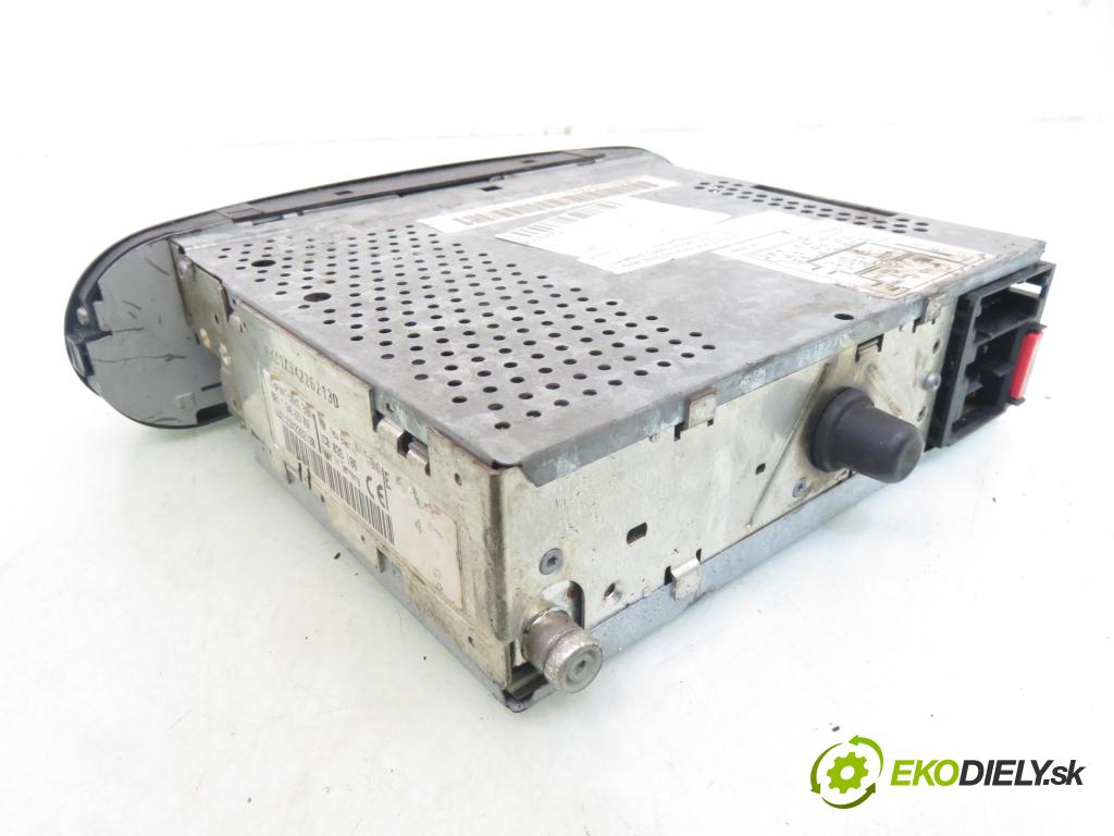 VW NEW BEETLE (9C1, 1C1) HB 1999 85,00 2 - AZG 1984,00 RADIO modul 1C0035186