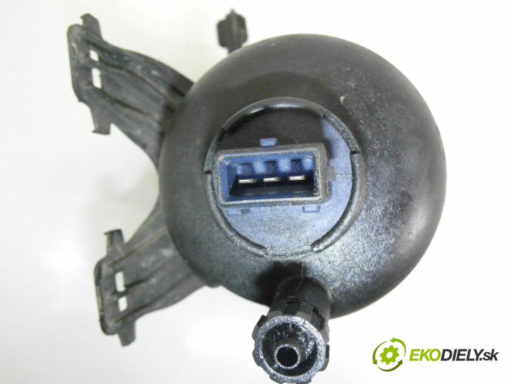 FIAT CROMA (194_) KOMBI 2006 110,00 1.9 D Multijet - 939 A2.000 1910,00 obal filtra paliva 235513920