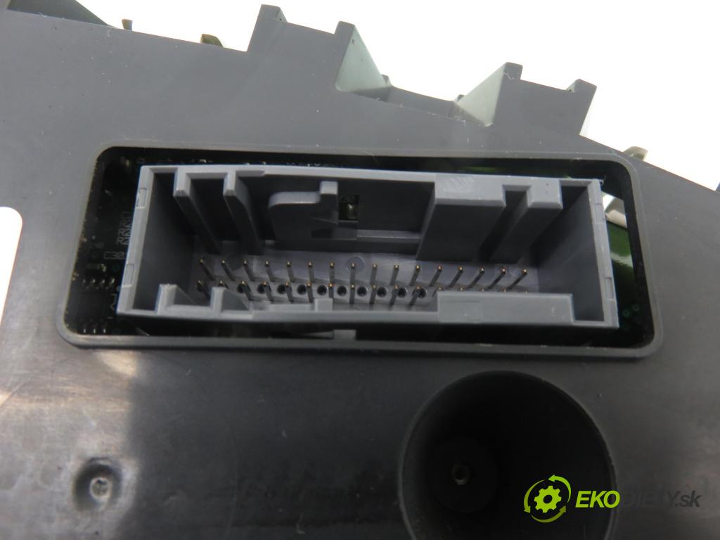 FORD S-MAX (WA6) MINIVAN 2006 107,00 2 - AOWA 1999,00 Prístrojovka elektrický 6M2T10849EJ ; 6M2T14C026BF ; 6M2T14C088BF