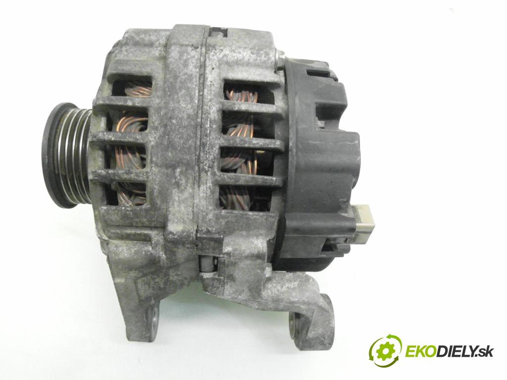 VW PASSAT B5 (3B2) SEDAN 2000 74,00 1.6 - ADP 1595,00 Alternátor 06B903016D ; SG9B010 ; 2542225A (Alternátor)