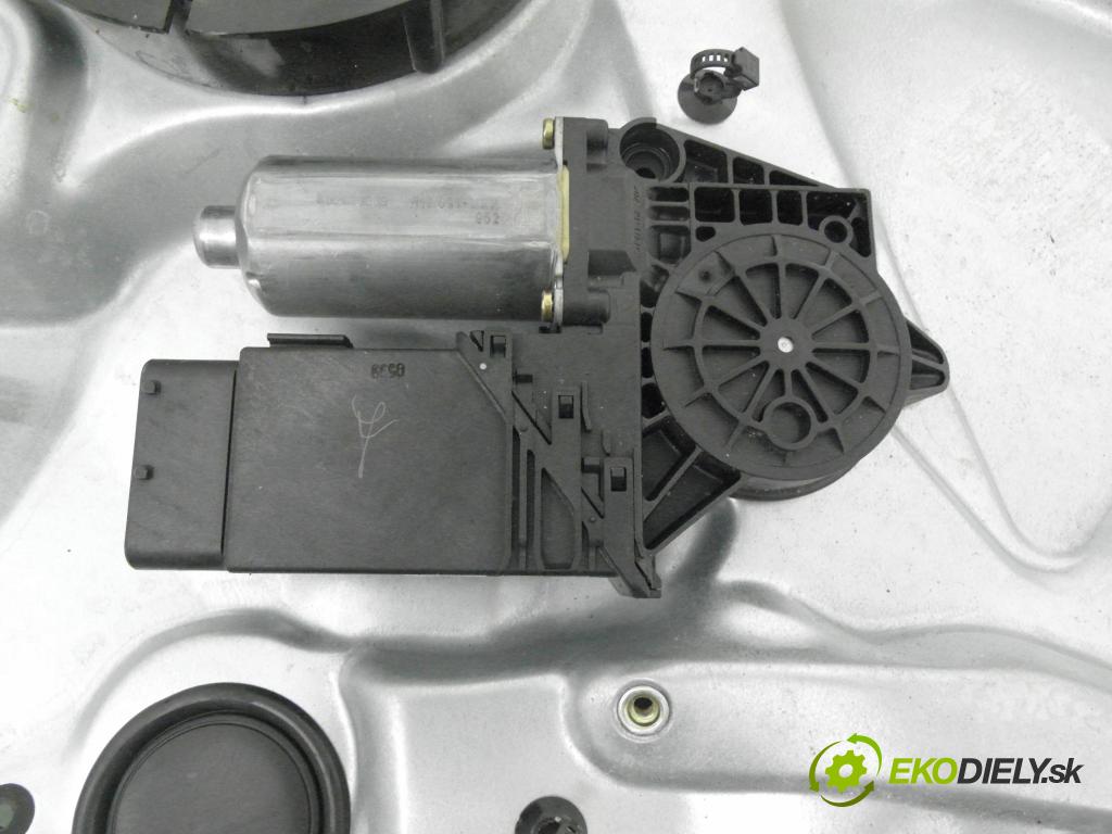 VW PASSAT B5 (3B2) SEDAN 2000 74,00 1.6 - ADP 1595,00 Mechanizmus okien 3B4837755D ; 101430202 ; 05076210