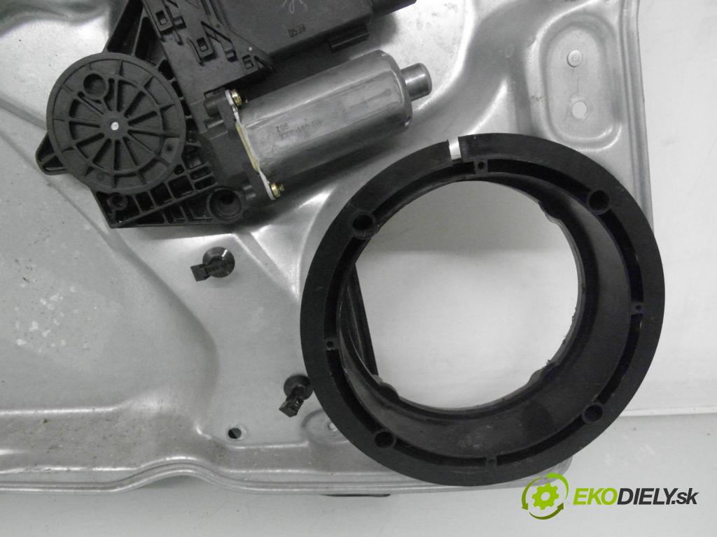 VW PASSAT B5 (3B2) SEDAN 2000 74,00 1.6 - ADP 1595,00 mechanismus oken 3B4837755D ; 101430202 ; 05076210