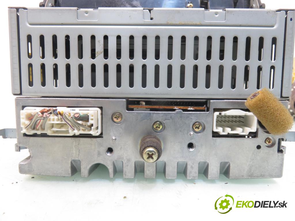 MAZDA 3 (BK) HB 2004 77,00 1.6 - B6ZE 1598,00 RADIO CD BP4M66950A