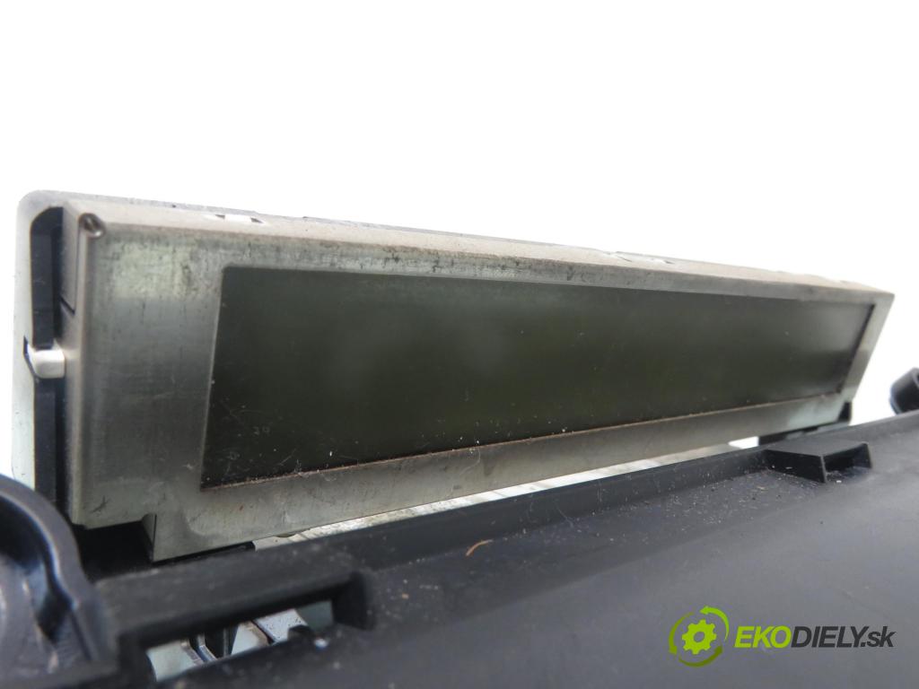 MAZDA 3 (BK) HB 2004 77,00 1.6 - B6ZE 1598,00 RADIO CD BP4M66950A