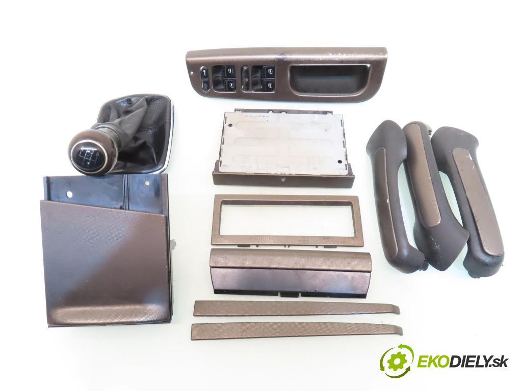 VW BORA Variant (1J6) KOMBI 2000 85,00 1.9 TDI - AJM 1896,00 Panel ovládania okien 1J0857961G ; 1J4959857