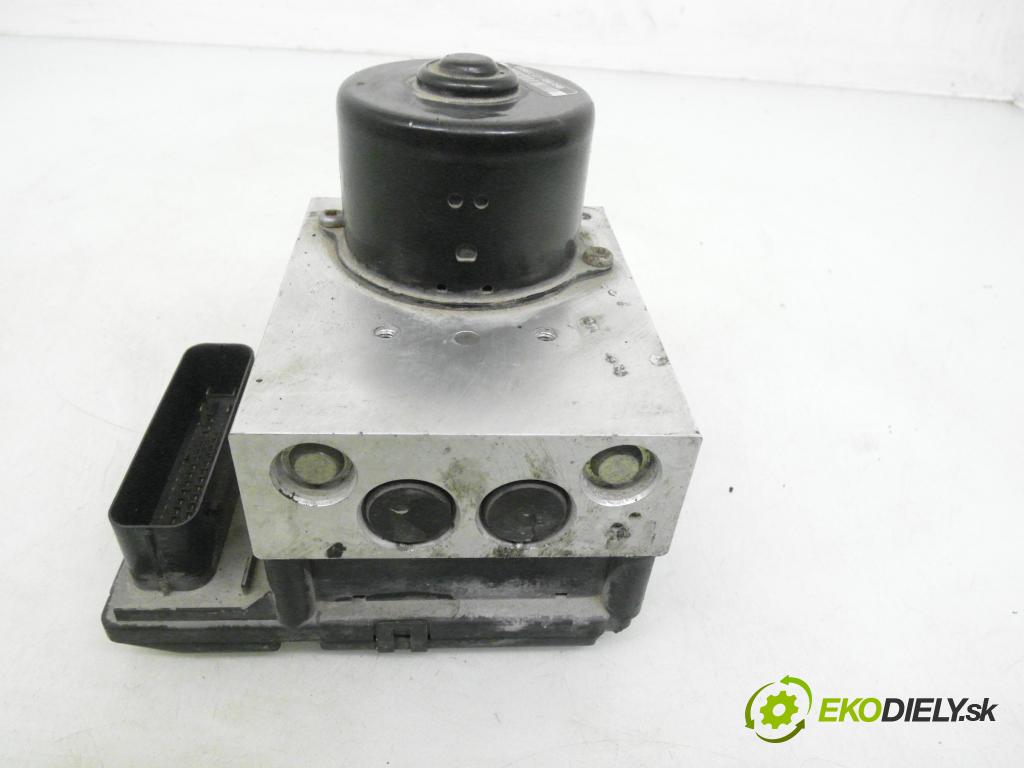 VW BORA Variant (1J6) KOMBI 2000 85,00 1.9 TDI - AJM 1896,00 Pumpa ABS 1C0907379 ; 10094703073 ; 6X0614517 (Pumpa ABS)