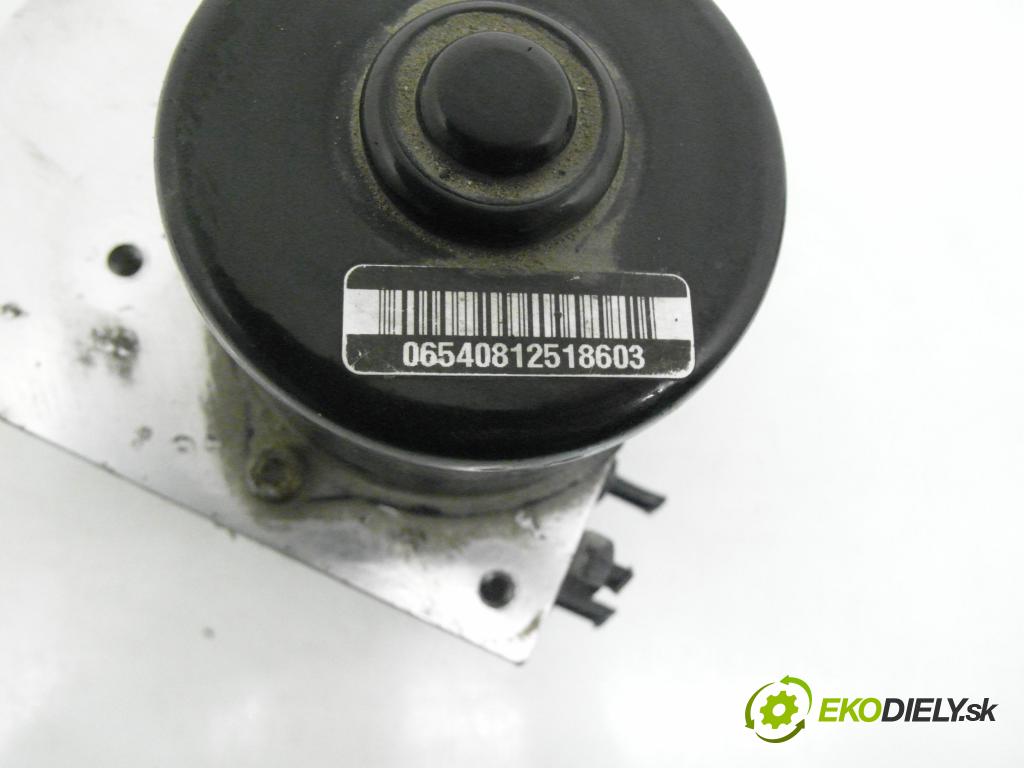 VW BORA Variant (1J6) KOMBI 2000 85,00 1.9 TDI - AJM 1896,00 Pumpa ABS 1C0907379 ; 10094703073 ; 6X0614517 (Pumpa ABS)