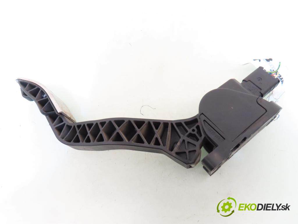 PEUGEOT 307 SW (3H) KOMBI 2007 80,00 1.6 HDI 110 - 9HZ (DV6TED4) 1560,00 Potenciometer plynu 0280755081 ; 9680566080 (Potenciometer plynového pedálu)