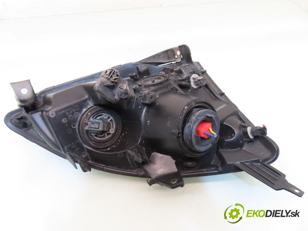 HONDA CIVIC VII Hatchback (EU, EP, EV) HB 2004 81,00 1.6 i - D16V1 1590,00 Svetlo LP