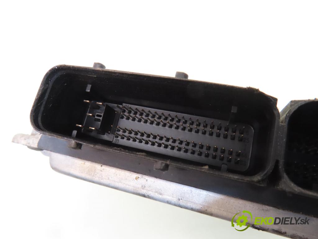 SEAT TOLEDO II (1M2) SEDAN 2000 81,00 1.9 TDI - ASV 1896,00 Riadiaca jednotka Motor 038906012FK ; 0281010683