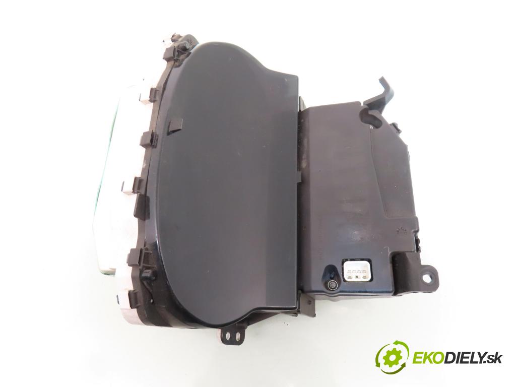 TOYOTA YARIS (_P1_) HB 2005 64,00 1.3 (SCP12_) - 2SZ-FE 1298,00 Prístrojovka elektrický 216558653 ; 216558645