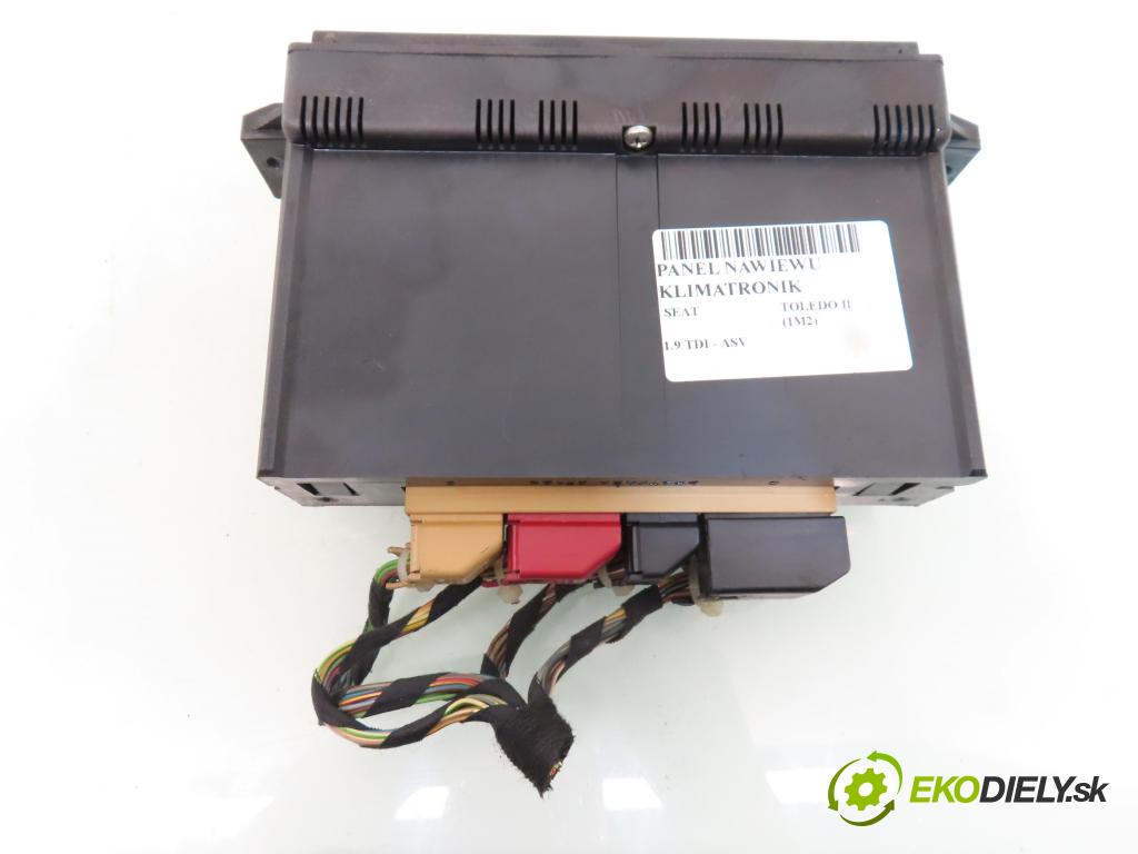 SEAT TOLEDO II (1M2) SEDAN 2000 81,00 1.9 TDI - ASV 1896,00 Panel kúrenia KLIMATRONIK 1M0820043E