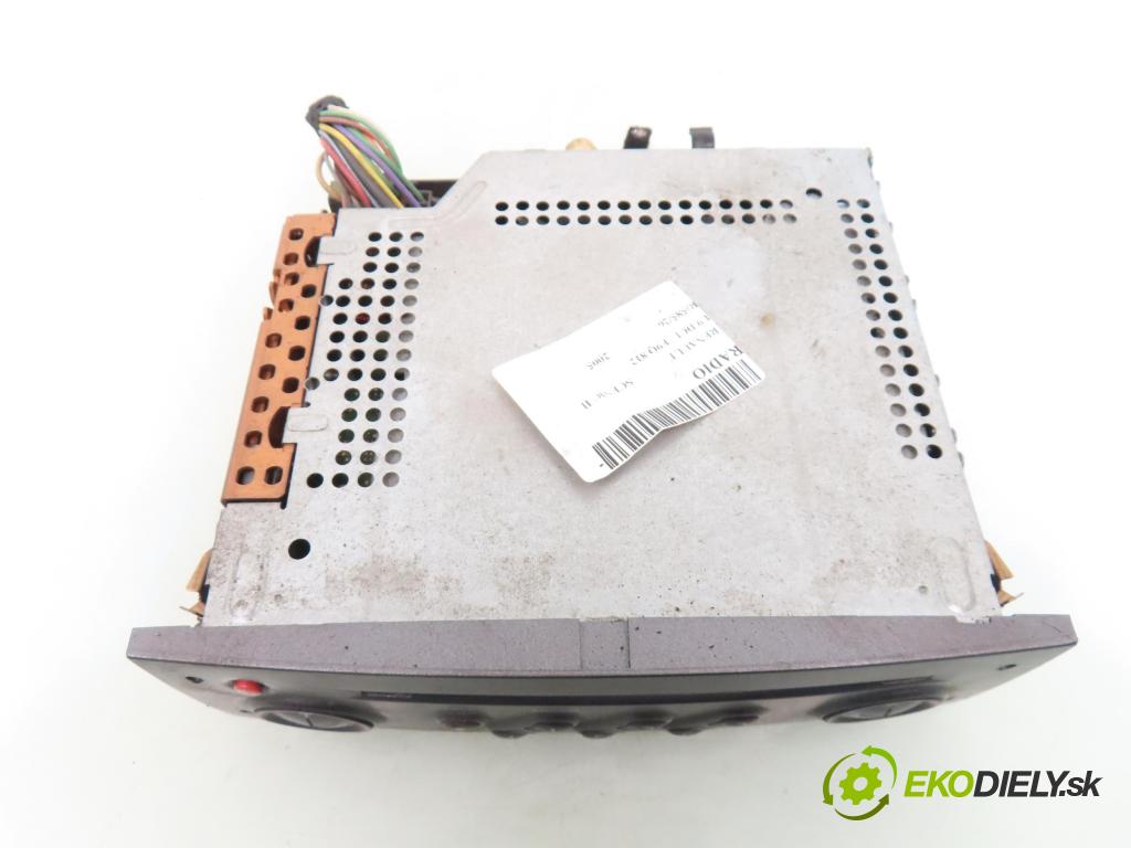 RENAULT SCENIC II (JM0/1_) MINIVAN 2005 88,00 1.9 DCI - F9Q 812 1870,00 RADIO CD 8200300859