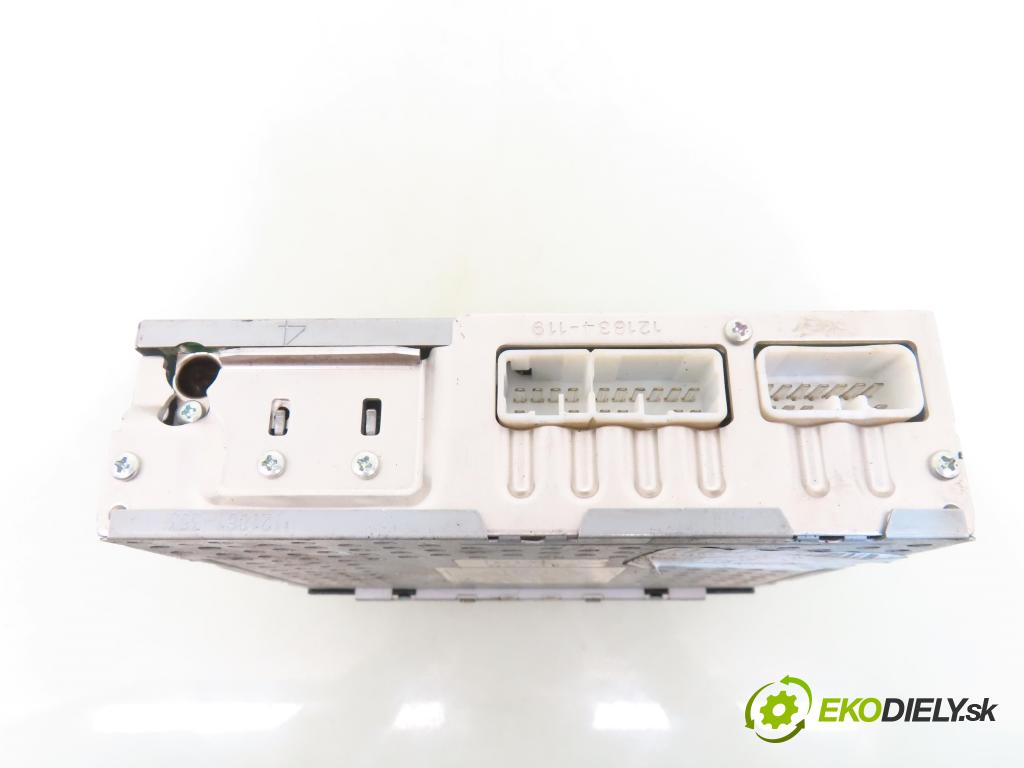 TOYOTA YARIS (_P1_) HB 2005 64,00 1.3 (SCP12_) - 2SZ-FE 1298,00 RADIO modul 861200D070