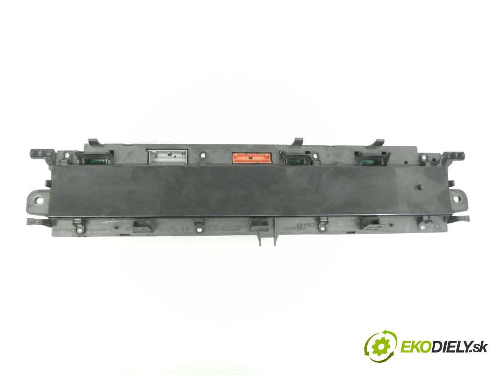 RENAULT SCENIC II (JM0/1_) MINIVAN 2005 88,00 1.9 DCI - F9Q 812 1870,00 Prístrojovka elektrický P8200365607D ; 216693999 ; 216771074