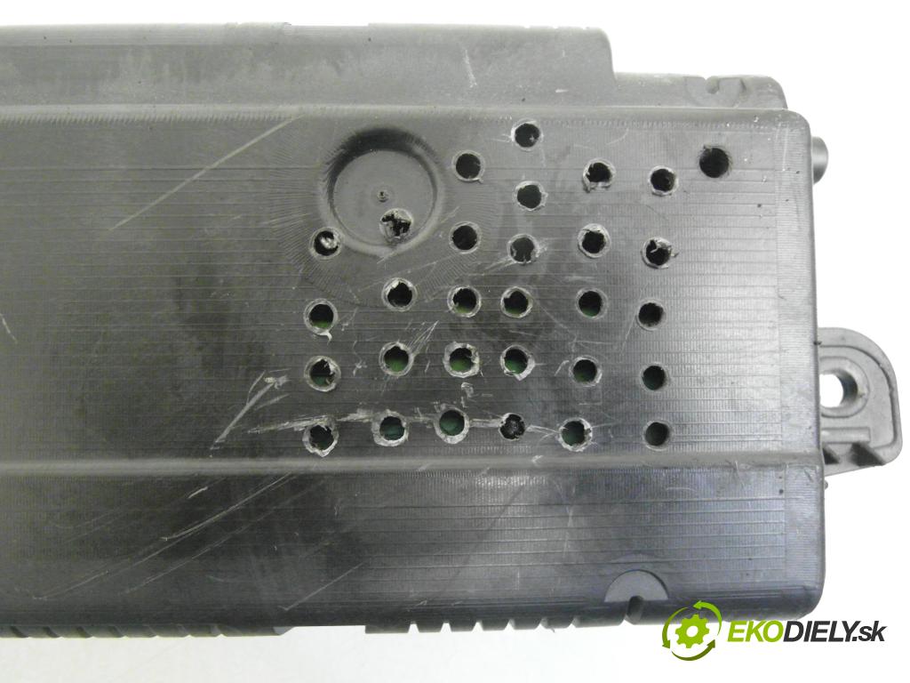 RENAULT SCENIC II (JM0/1_) MINIVAN 2005 88,00 1.9 DCI - F9Q 812 1870,00 Prístrojovka elektrický P8200365607D ; 216693999 ; 216771074