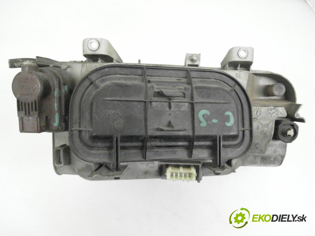 FIAT ULYSSE (220_) MINIVAN 1994 108,00 2.0 Turbo (220.AD5) - RGX (XU10J2CTE) 1998,00 světlo LP 60979770G