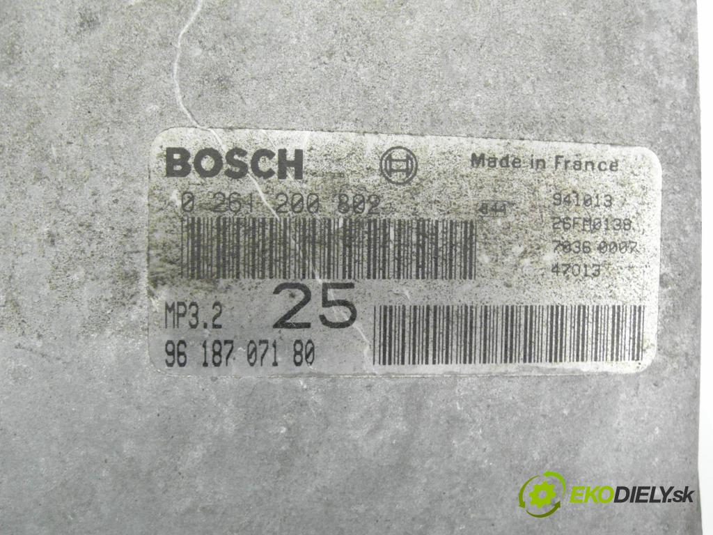 FIAT ULYSSE (220_) MINIVAN 1994 108,00 2.0 Turbo (220.AD5) - RGX (XU10J2CTE) 1998,00 řídící jednotka motora 0261200802 ; 9618707180