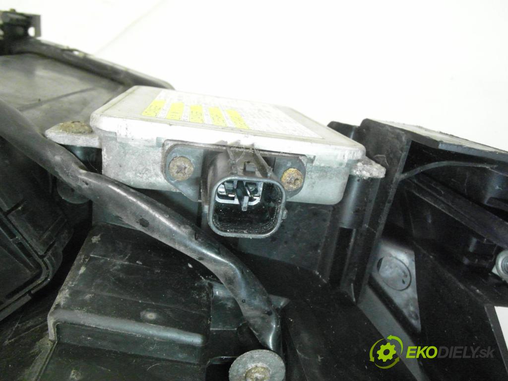 MAZDA 5 (CR19) MINIVAN 2006 105,00 2.0 CD - RF7J 1998,00 světlo LP W3T15671