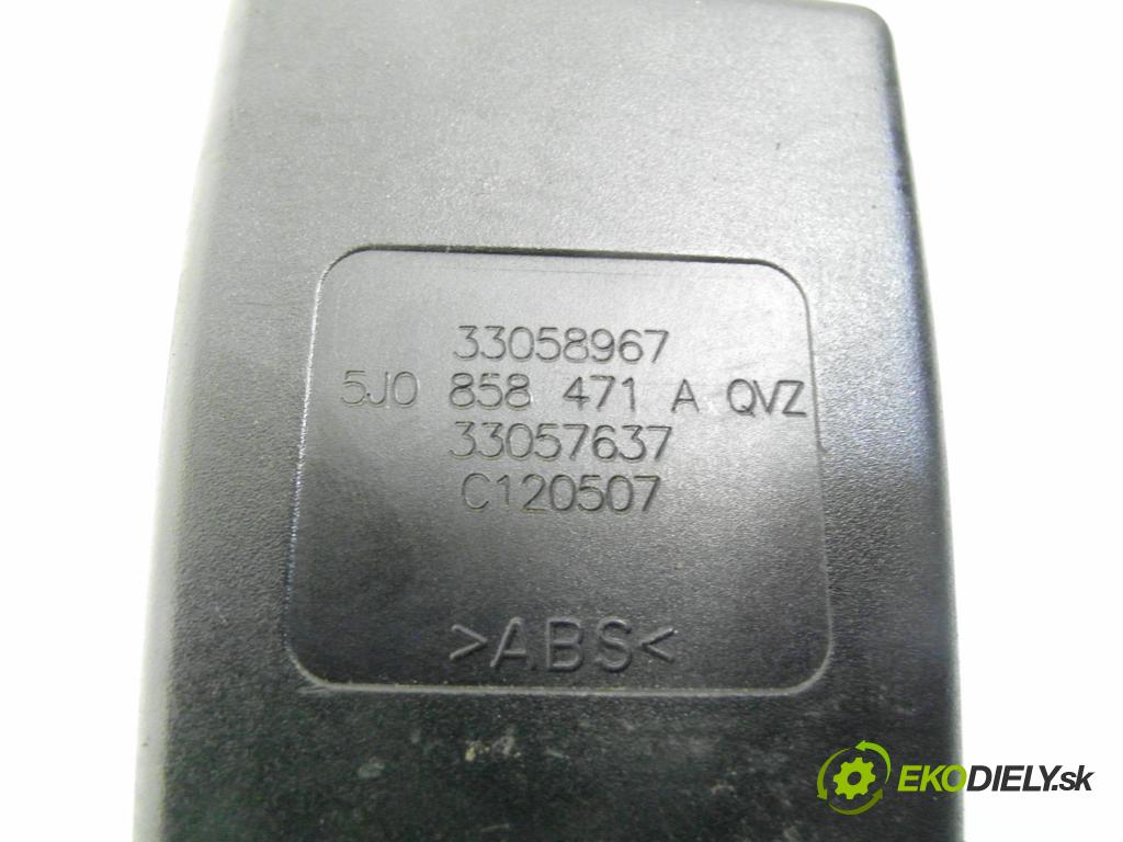 SKODA FABIA II (542) HB 2007 63,00 1.4 - BXW 1390,00 zapínače pásov predný 33058967 ; 5J0858471A ; 33005679A