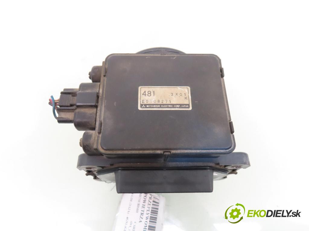 MITSUBISHI CARISMA (DA_) SEDAN 2003 90,00 1.8 GDI (DA2A) - 4G93 (GDI) 1834,00 váha vzduchu vzduchu E5T08271