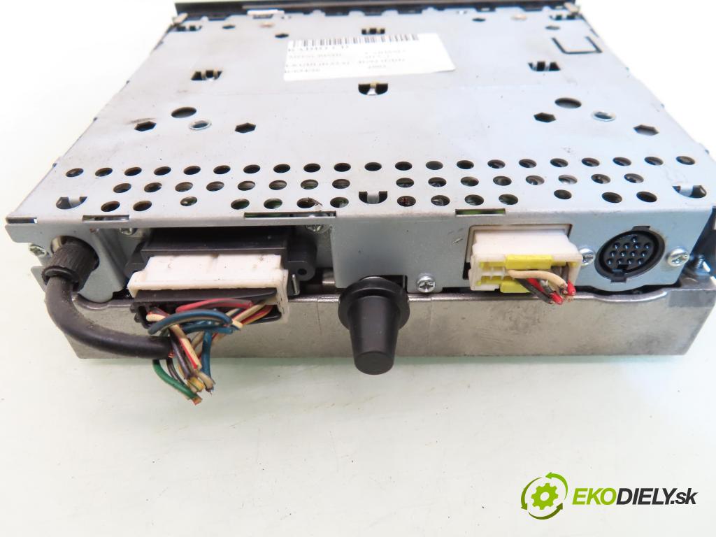 MITSUBISHI CARISMA (DA_) SEDAN 2003 90,00 1.8 GDI (DA2A) - 4G93 (GDI) 1834,00 RADIO CD MZ312720