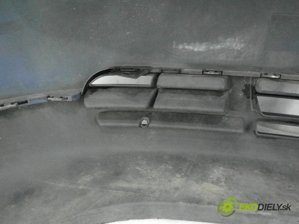 AUDI A3 (8L1) HB 1996 66,00 1.9 TDI - AGR 1896,00 Nárazník predný 