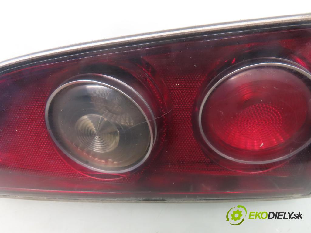 SEAT CORDOBA (6L2) SEDAN 2003 74,00 1.4 16V - BBZ 1390,00 světlo pravé zadní kufr 964720 ; 6L6945231