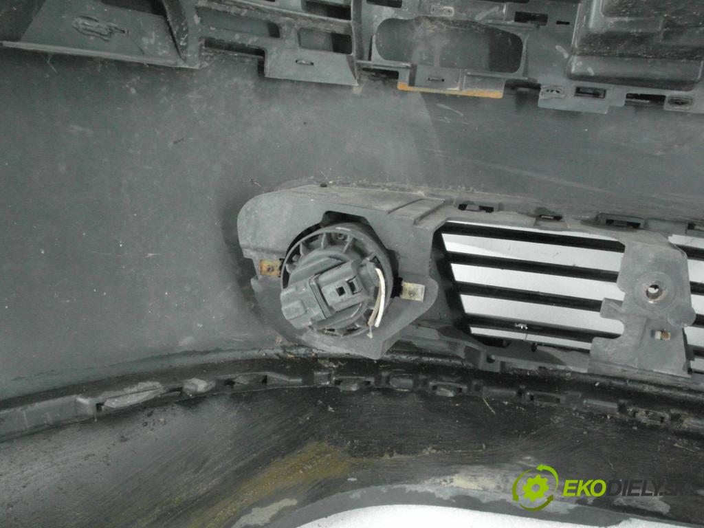 SEAT CORDOBA (6L2) SEDAN 2003 74,00 1.4 16V - BBZ 1390,00 nárazník přední část