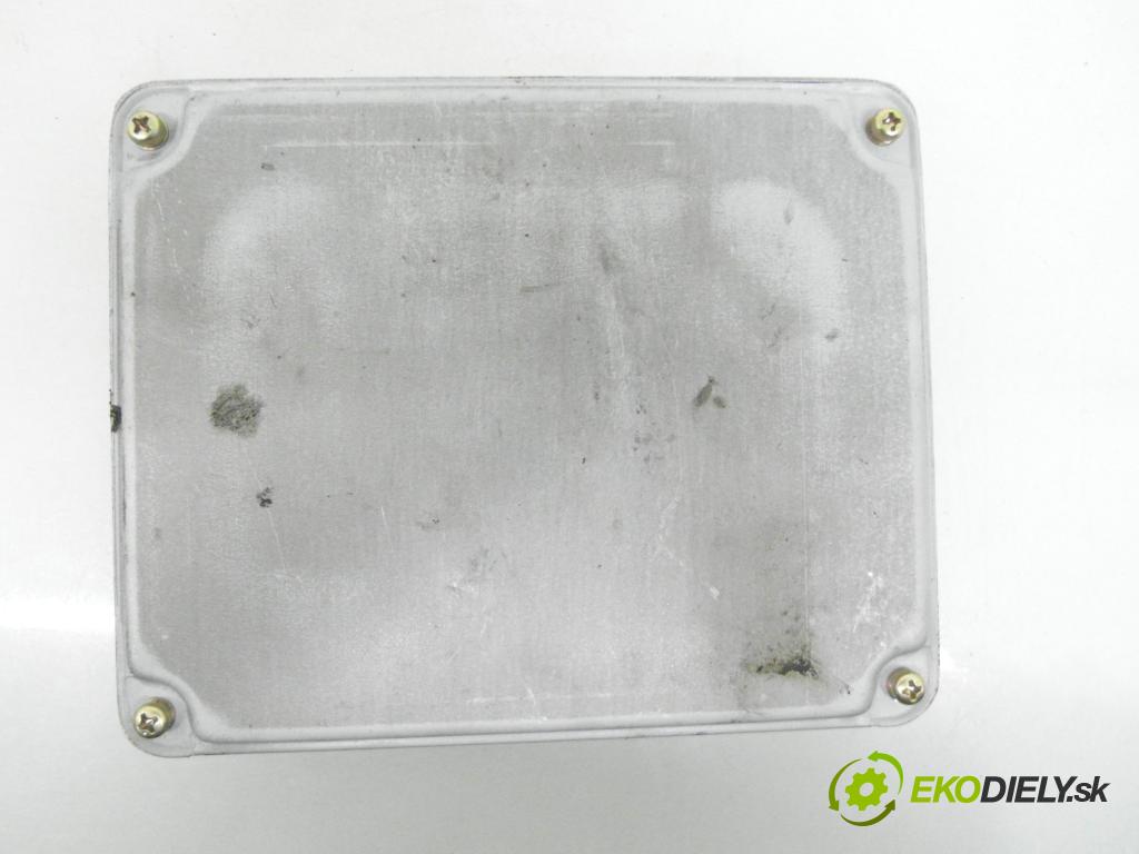 TOYOTA AVENSIS (_T22_) SEDAN 1999 95,00 1.8 VVT-i (ZZT221_) - 1ZZ-FE 1794,00 řídící jednotka motora 8966105460 ; MB1752005531