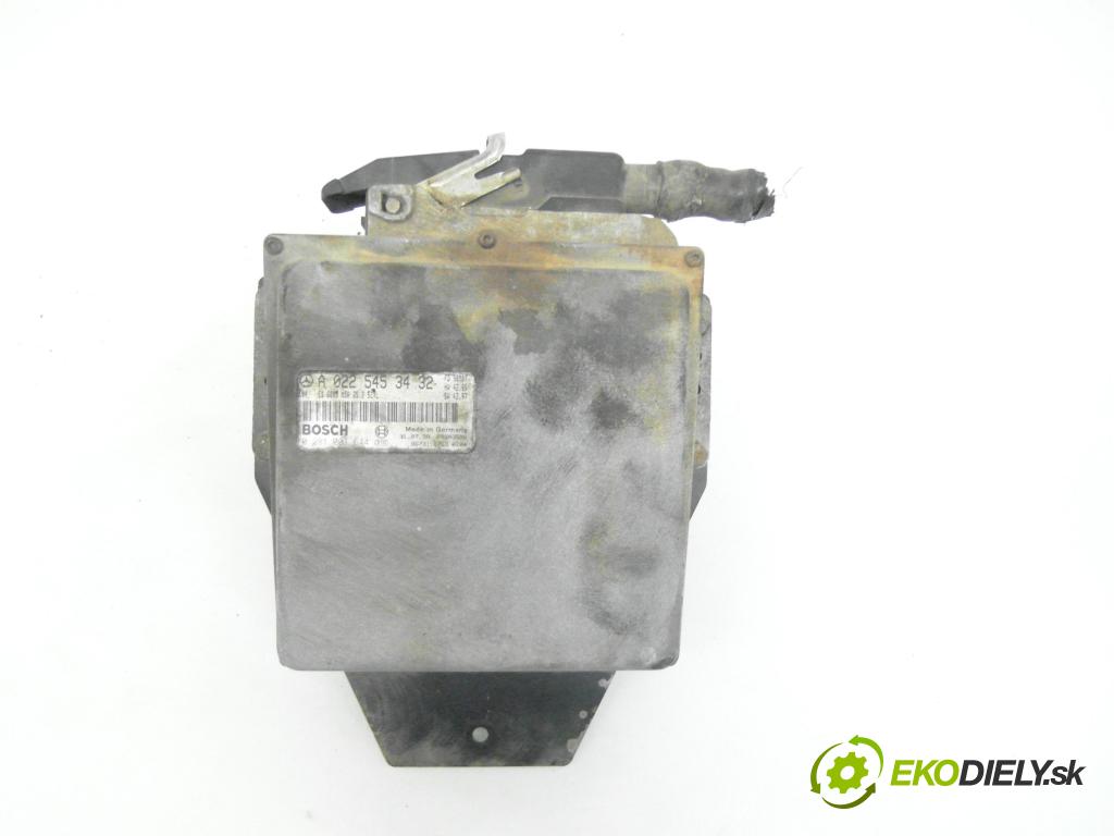 MERCEDES-BENZ SPRINTER 3-t Platforma / Podwozie (903) KABINA/PLATFORMA 1998 90,00 312 D 2.9 - OM 602.980 2874,00 Riadiaca jednotka Motor A0225453432 ; 0281001644