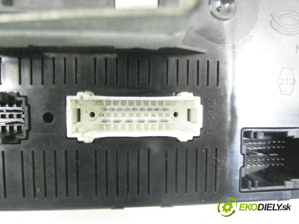 RENAULT CLIO II (BB_, CB_) HB 2003 48,00 1.5 dCi (B/CB07) - K9K 704 1461,00 MODUL BSI P8200234045 ; 216702946B1
