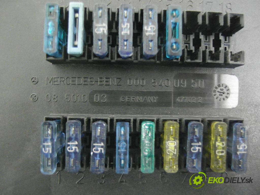 MERCEDES-BENZ SPRINTER 3-t Platforma / Podwozie (903) KABINA/PLATFORMA 1998 90,00 312 D 2.9 - OM 602.980 2874,00 Skrinka POJISTKY: 0005400950 ; 08501003