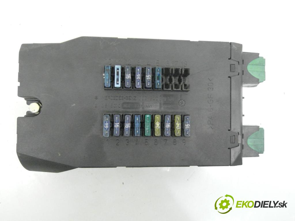MERCEDES-BENZ SPRINTER 3-t Platforma / Podwozie (903) KABINA/PLATFORMA 1998 90,00 312 D 2.9 - OM 602.980 2874,00 Skrinka POJISTKY: 0005400950 ; 08501003