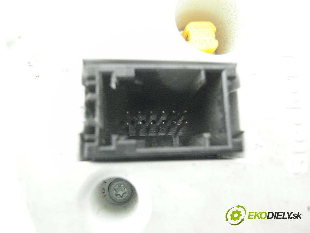 MERCEDES-BENZ SPRINTER 3-t Platforma / Podwozie (903) KABINA/PLATFORMA 1998 90,00 312 D 2.9 - OM 602.980 2874,00 prístrojovka elektrický 15128402000 ; 870014575162