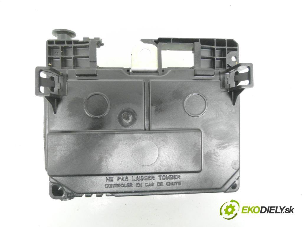 PEUGEOT 407 SW (6E_) KOMBI 2007 80,00 1.6 HDi 110 - 9HZ (DV6TED4) 1560,00 MODUL BSI 9661682580 ; BSML0100 ; S118983001Q