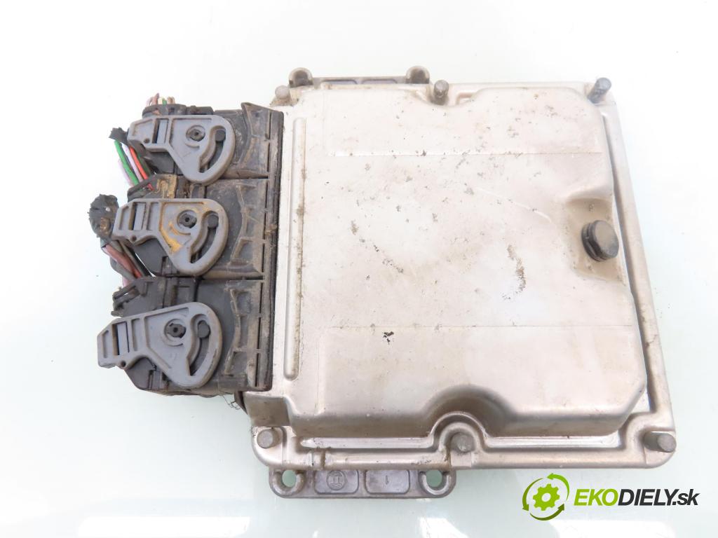 RENAULT MASTER II Platforma / podwozie (ED/HD/UD) KABINA/PLATFORMA 1998 66,00 2.2 dCI 90 - G9T 720 2188,00 Riadiaca jednotka Motor 0281011106 ; HOM8200091428