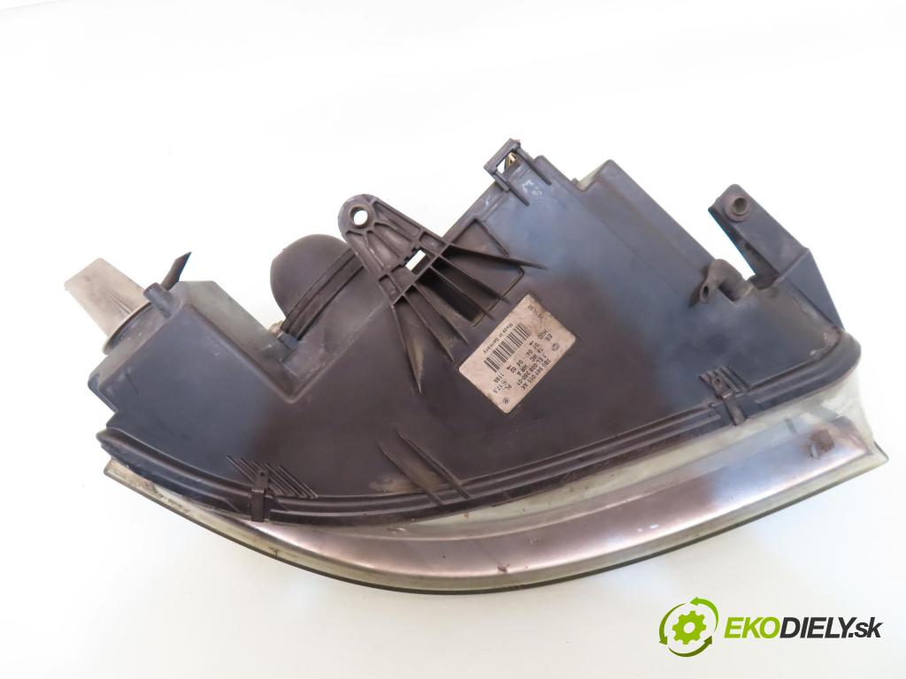 VW PASSAT B5.5 Variant (3B6) KOMBI 2001 96,00 1.9 TDI PD 130 - AVF 1896,00 Svetlo LP 3B0941015AK ; 1EL00835001