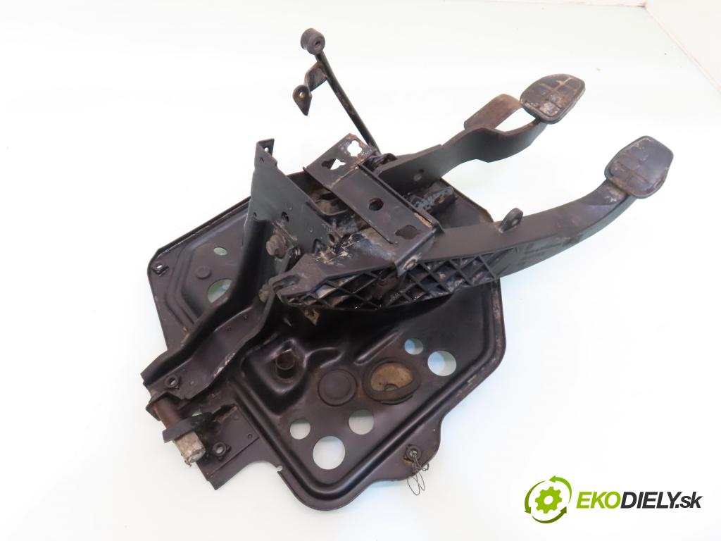 VW TRANSPORTER IV Skrzynia (70XA) FURGON 1996 50,00 1.9 TD 68 - ABL 1896,00 PEDALY 701721315B ; 7D0721513A