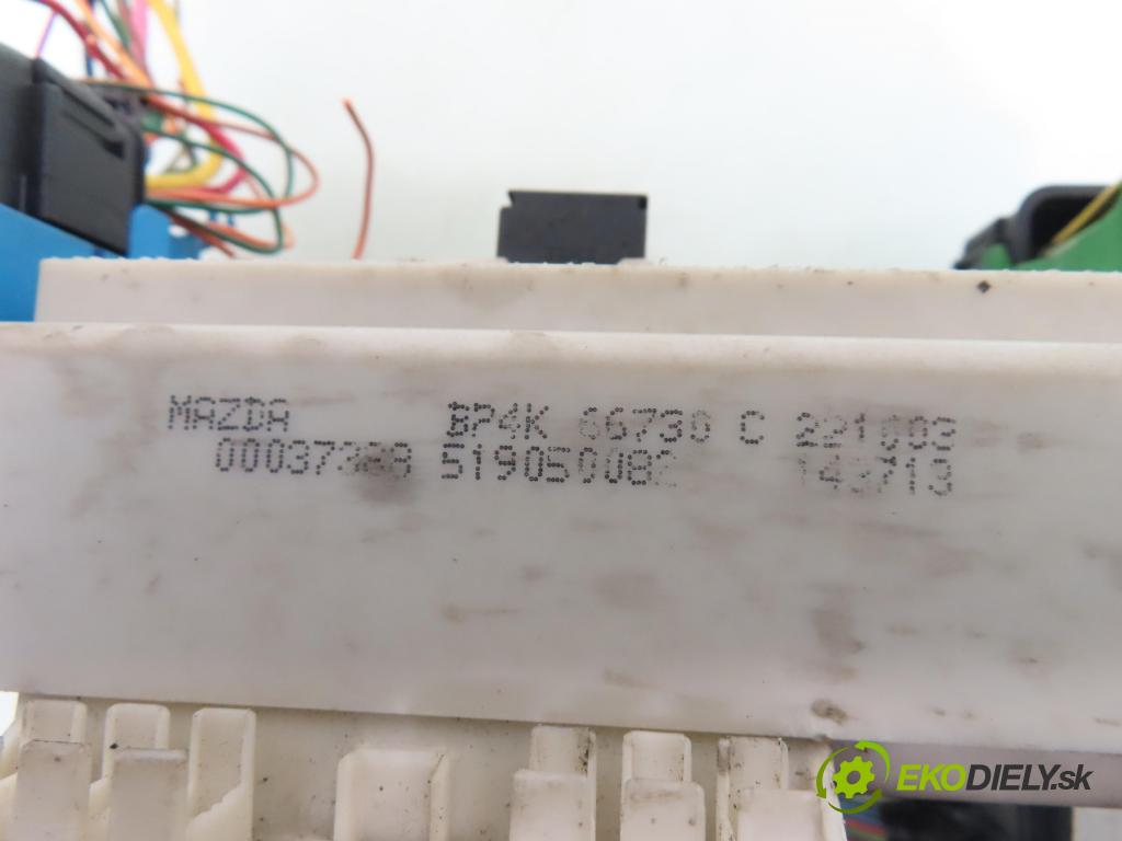 MAZDA 3 (BK) HB 2004 77,00 1.6 - B6ZE 1598,00 MODUL BSI BP4K66730C