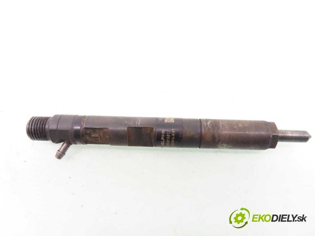 RENAULT CLIO II (BB_, CB_) HB 2003 48,00 1.5 dCi 65 - K9K 704 1461,00 vstrekovač EJBR01801Z ; 8200206565 ; 8200049873 (Vstrekovač paliva)
