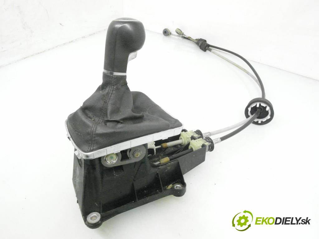 OPEL ASTRA H Kombi (A04) KOMBI 2006 88,00 1.9 CDTI - Z 19 DT 1910,00 ZVEDÁK: 055351706