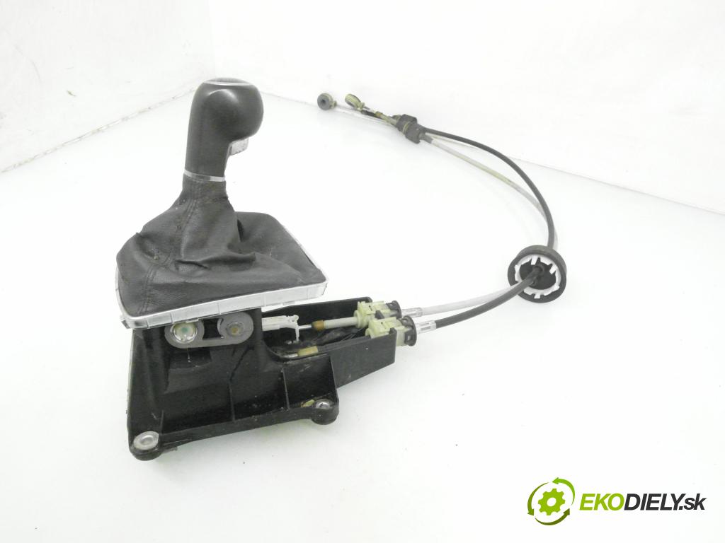 OPEL ASTRA H Kombi (A04) KOMBI 2006 88,00 1.9 CDTI - Z 19 DT 1910,00 ZVEDÁK: 055351706