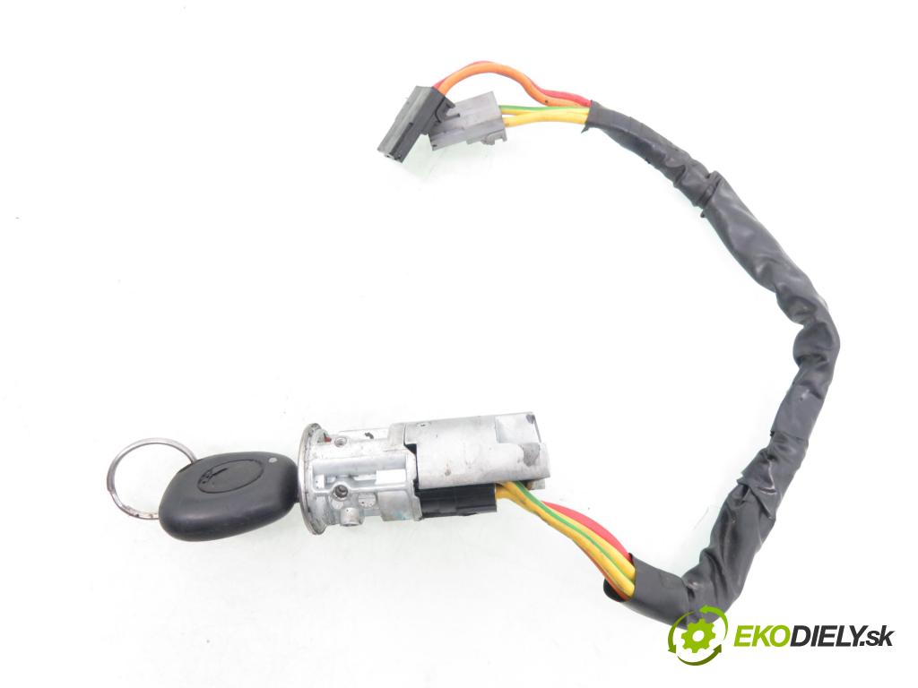 RENAULT LAGUNA I (B56_, 556_) SEDAN 2000 88,00 1.8 16V (B563, B564) - F4P 760 1783,00 spinačka / imobilizéra IMMO / Riadiaca jednotka S110030218A ; 7700114969 ; 8200043239A
