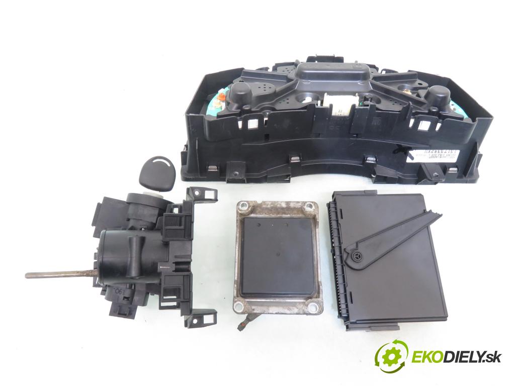 OPEL MERIVA A nadwozie wielkoprzestrzenne (MPV) (X03) MINIVAN 2005 66,00 1.4 16V Twinport - Z 14 XEP 1364,00 spinačka / imobilizéra IMMO / Riadiaca jednotka 55354330 ; 0261208670 ; 90589313