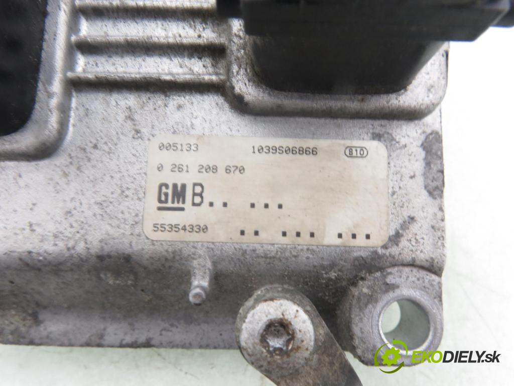 OPEL MERIVA A nadwozie wielkoprzestrzenne (MPV) (X03) MINIVAN 2005 66,00 1.4 16V Twinport - Z 14 XEP 1364,00 spinačka / imobilizéra IMMO / Riadiaca jednotka 55354330 ; 0261208670 ; 90589313